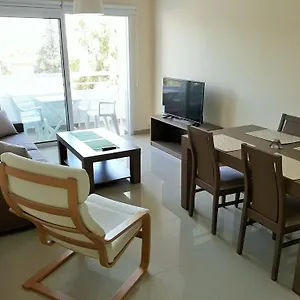  Апартаменты 32 Hill Court Кипр